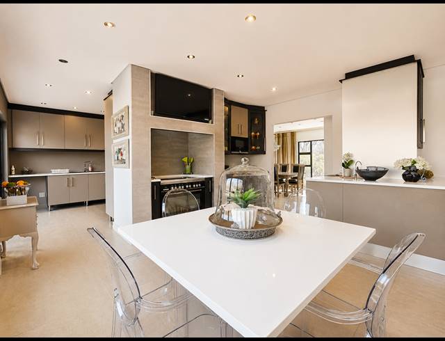 5 BEDROOM HOUSE FOR SALE IN THREE RIVERS EAST